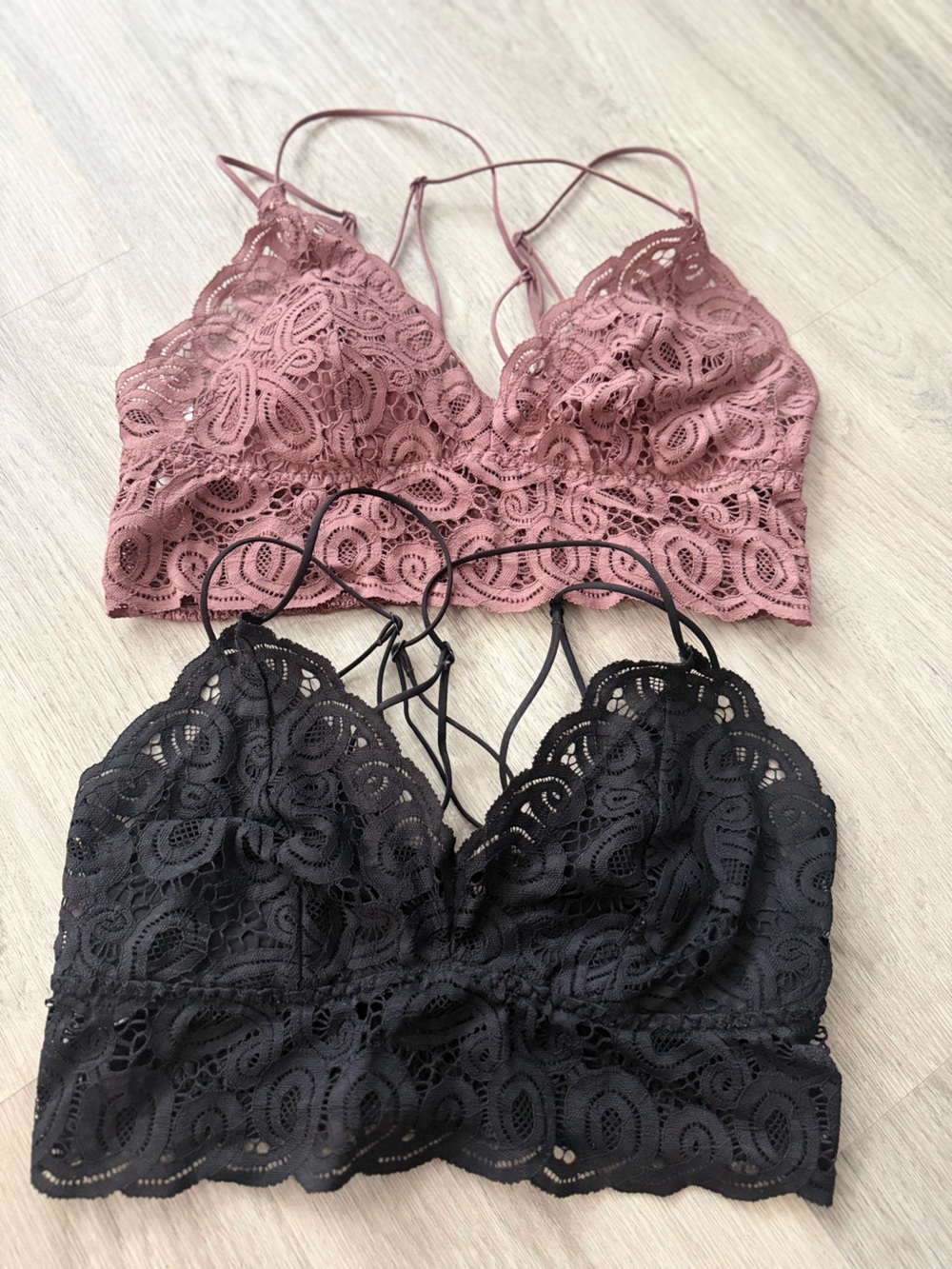 Victoria's Secret PINK Lace V-Neck Strappy Back Bralette